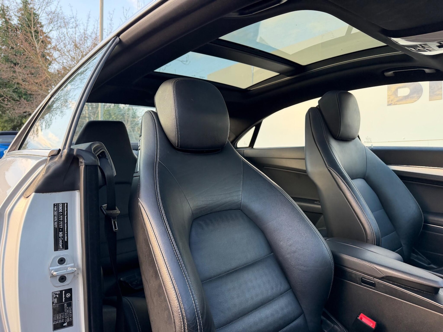 Used Mercedes-Benz E Class 2011 for sale - 76952286: Photo 22