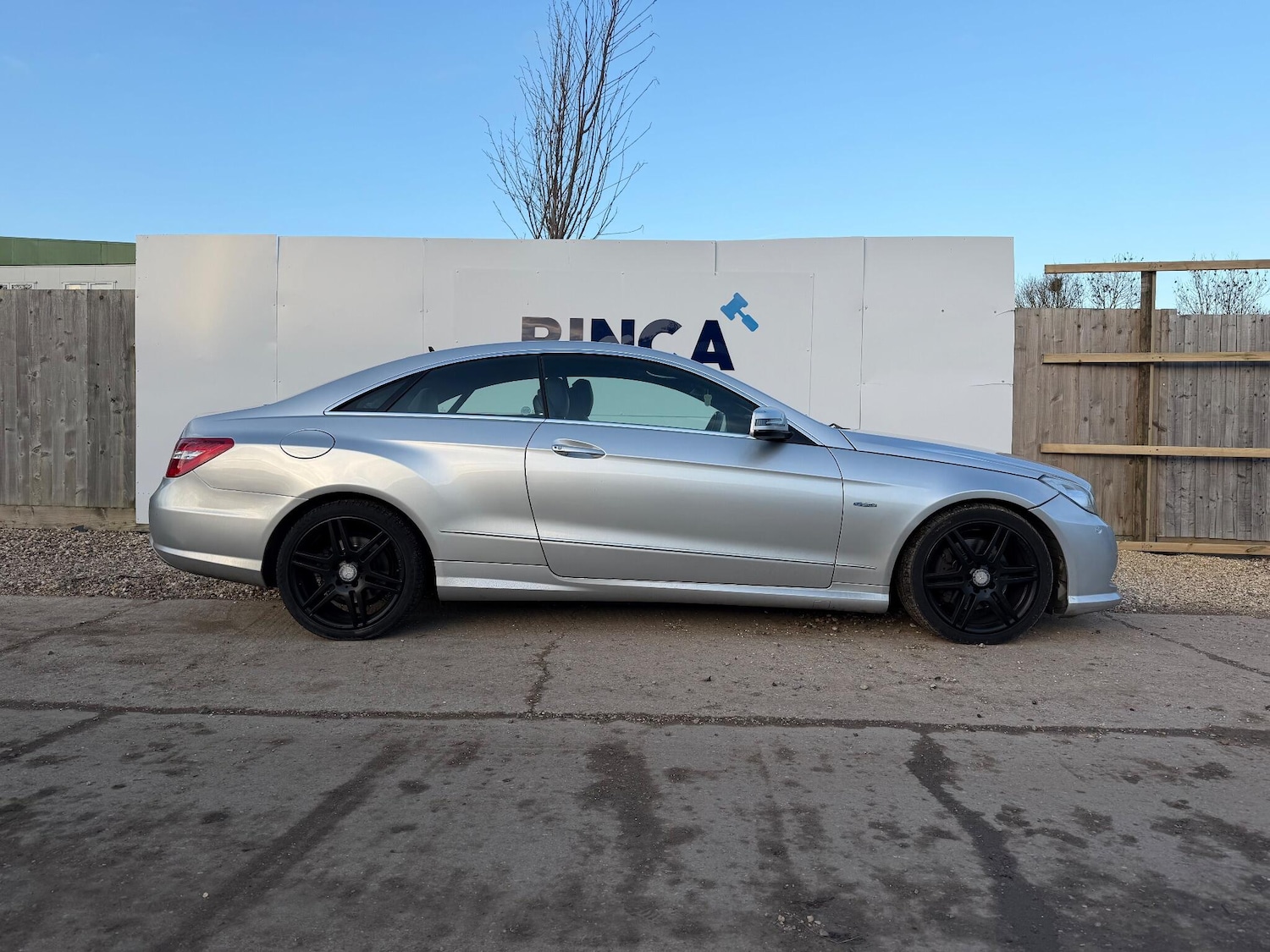 Used Mercedes-Benz E Class 2011 for sale - 76952286: Photo 5