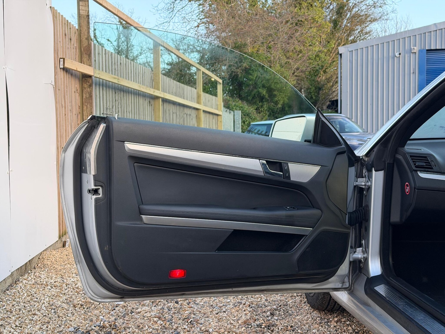 Used Mercedes-Benz E Class 2011 for sale - 76952286: Photo 6