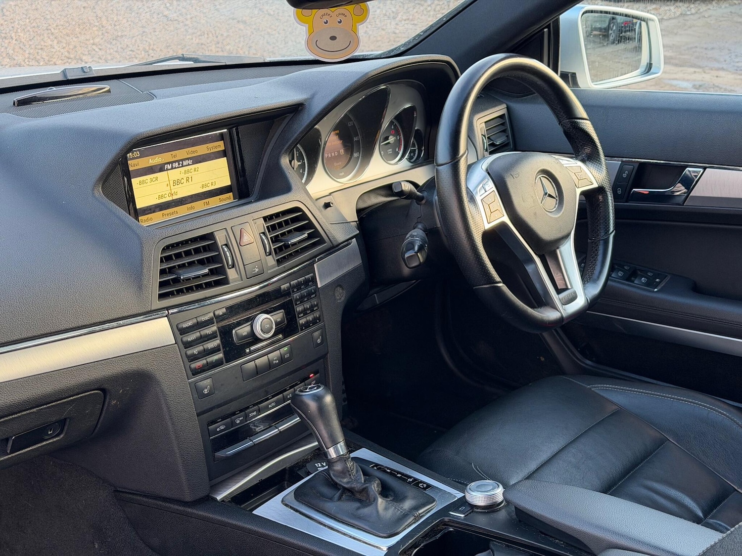 Used Mercedes-Benz E Class 2011 for sale - 76952286: Photo 8