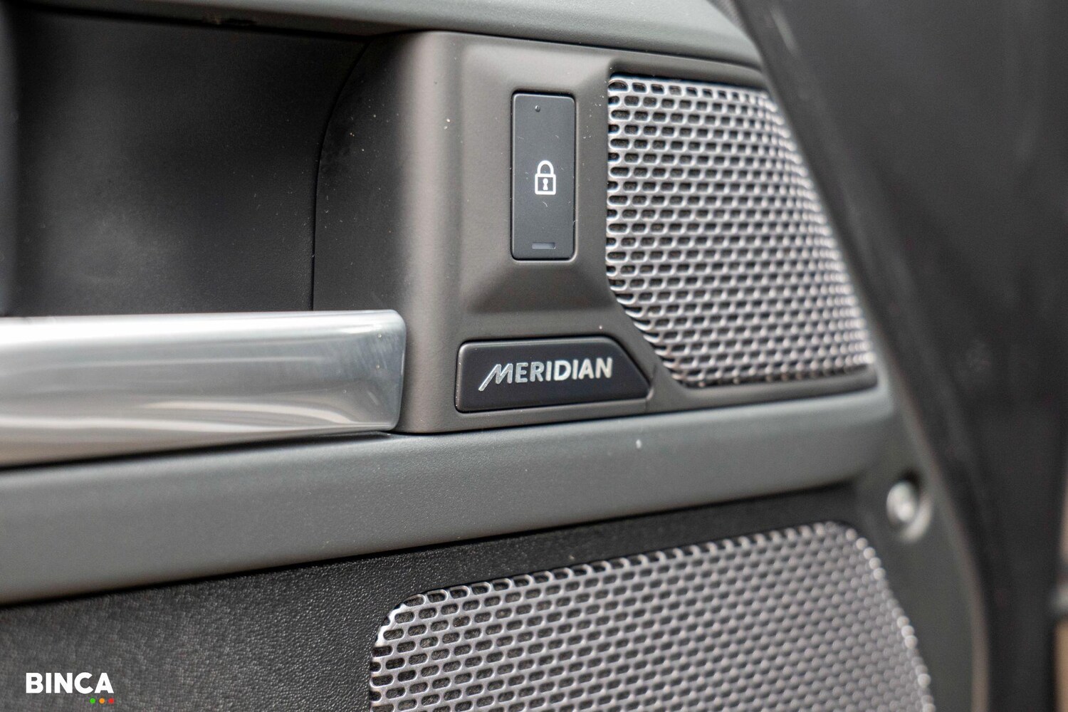 Used Land Rover Defender 2024 for sale - 77853580: Photo 10