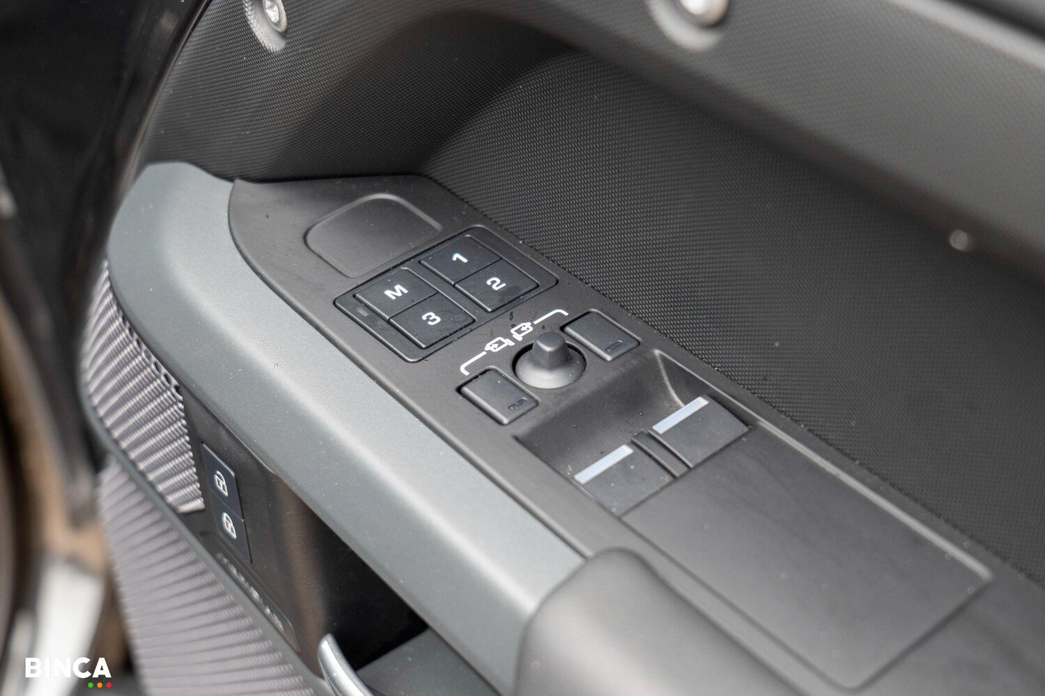 Used Land Rover Defender 2024 for sale - 77853580: Photo 13