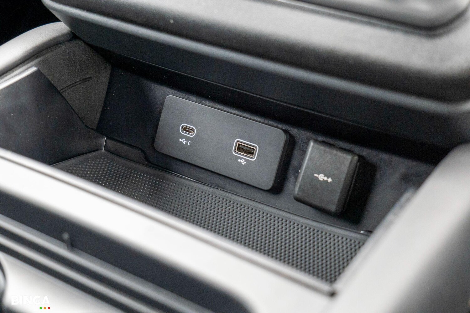 Used Land Rover Defender 2024 for sale - 77853580: Photo 19