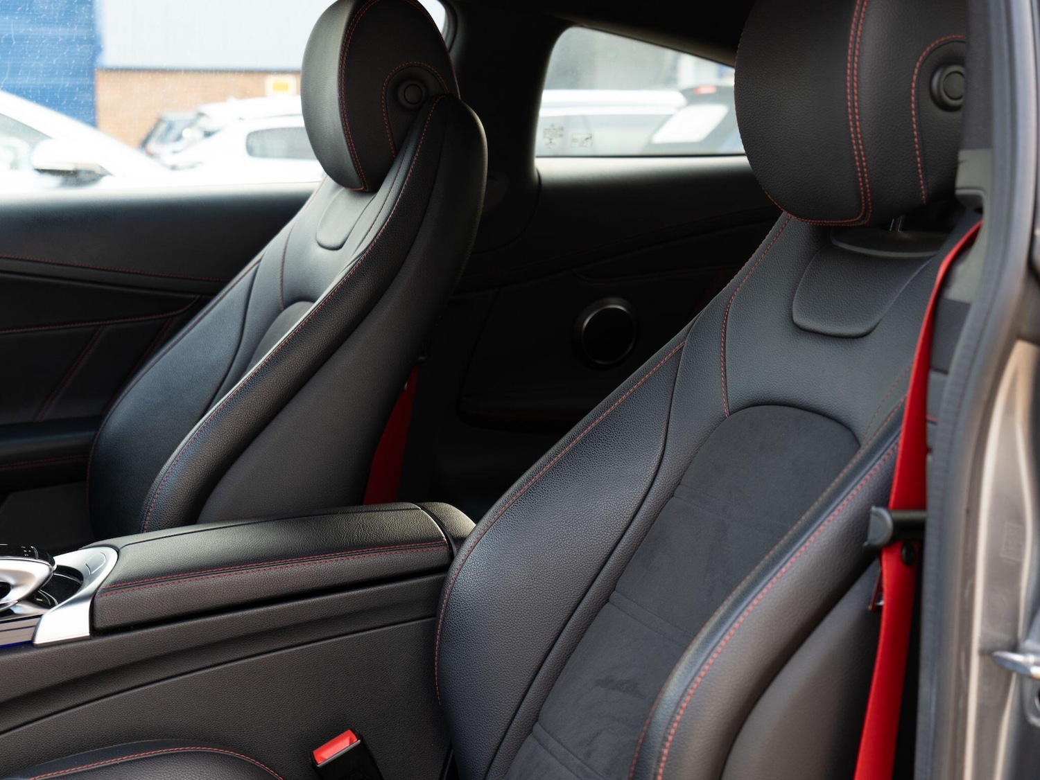 Used Mercedes-Benz C Class 2018 for sale - 76432336: Photo 34