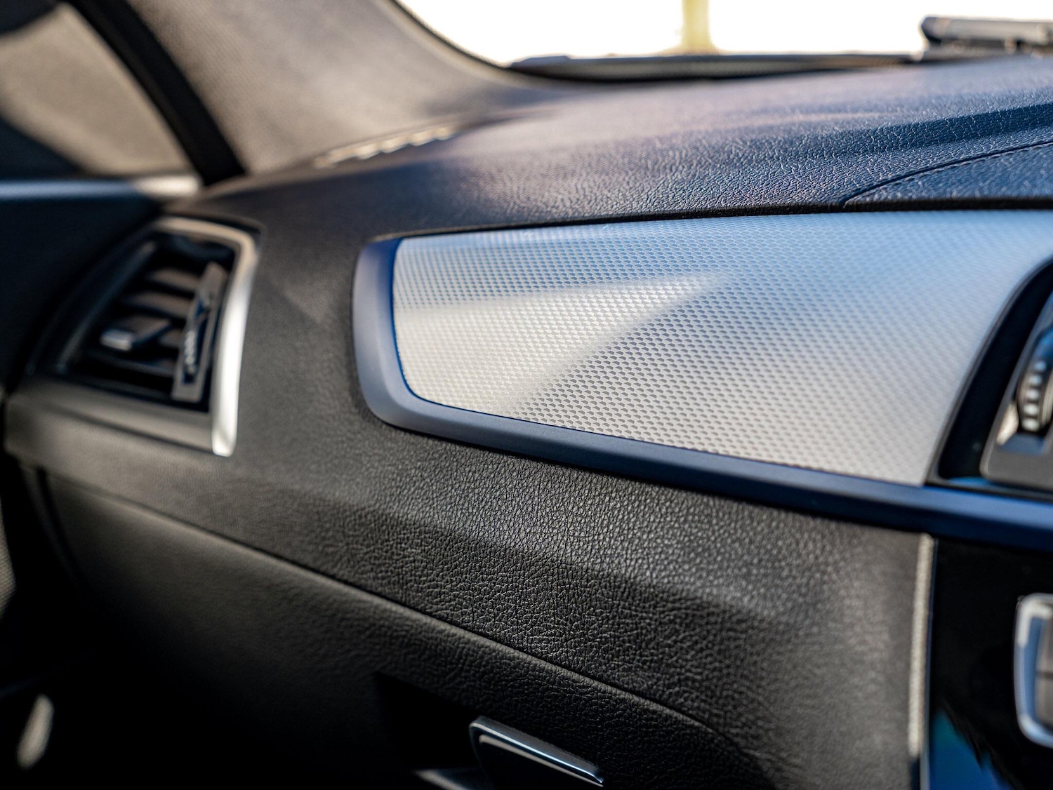 Used BMW 2 Series 2018 for sale - 77082075: Photo 39