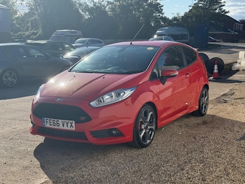 Used Ford Fiesta 2017 for sale - 76158737: Photo 4