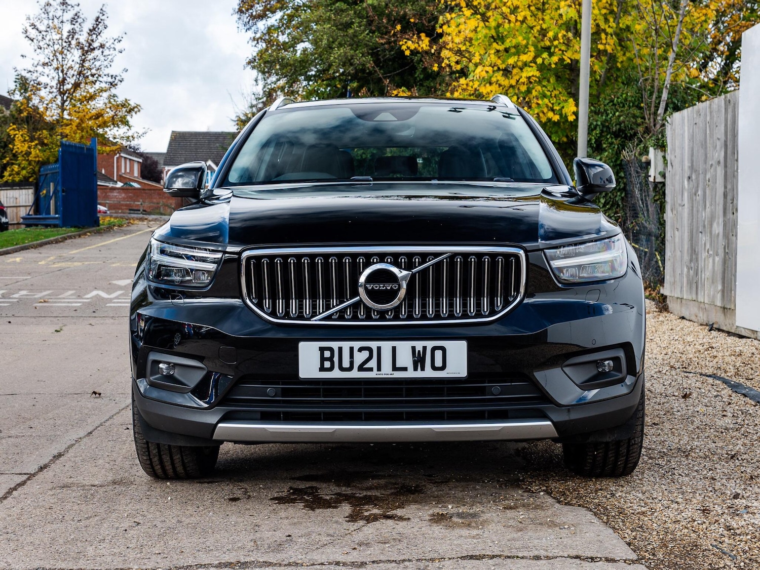 Used Volvo XC40 2021 for sale - 76326785: Photo 2