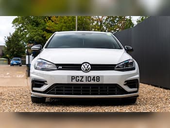 Used Volkswagen Golf 2019 for sale - 79831400: Photo