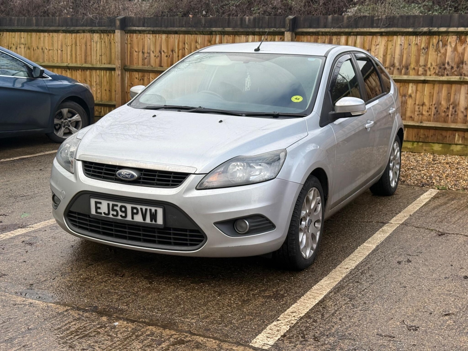 Used Ford Focus 2010 for sale - 77387221: Photo 2