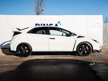 Used Honda Civic 2017 for sale - 76645560: Photo