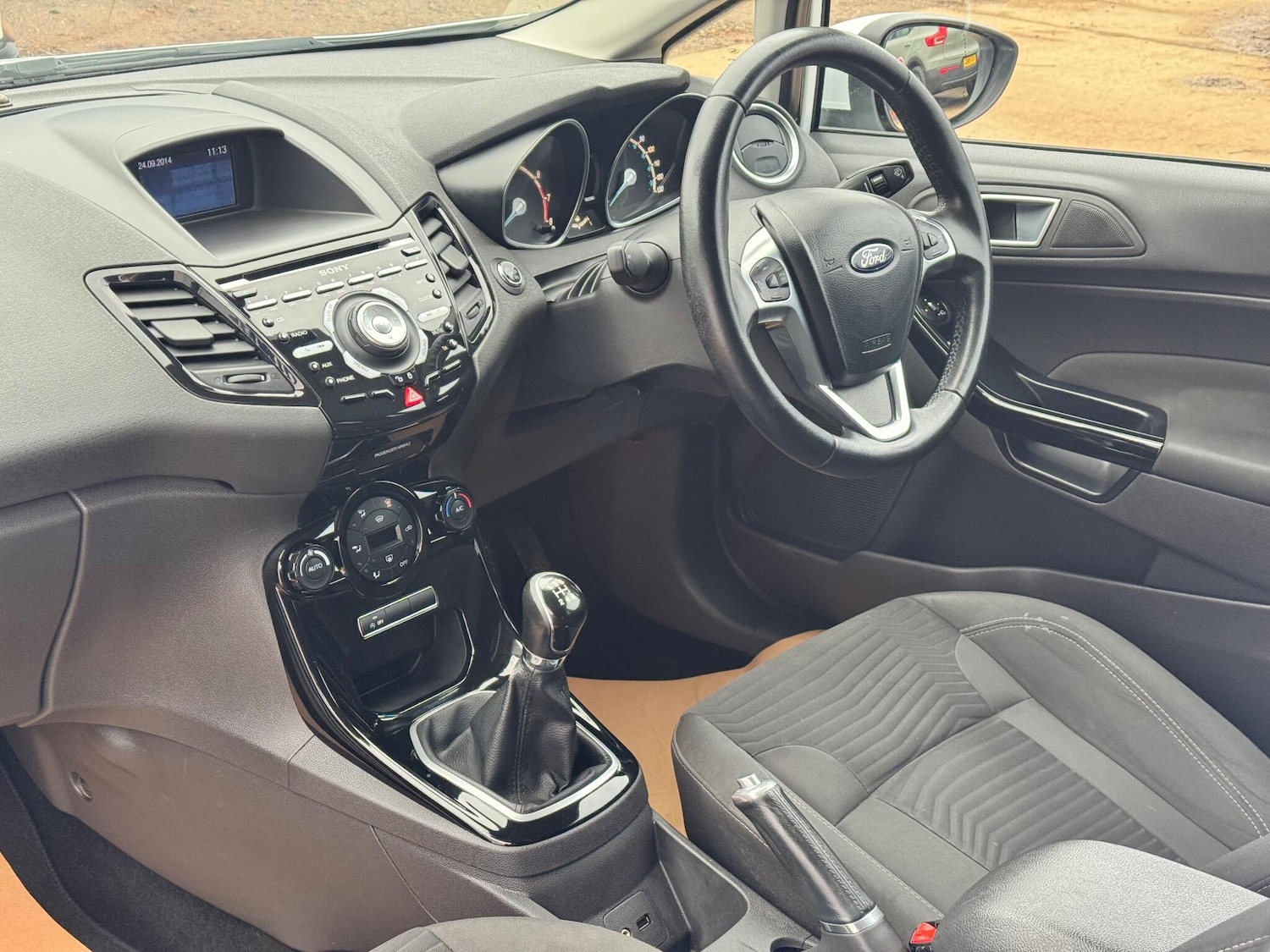 Used Ford Fiesta 2014 for sale - 76584678: Photo 8