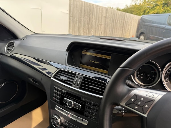 Used Mercedes-Benz C-Class 2011 for sale - 75678408: Photo 28