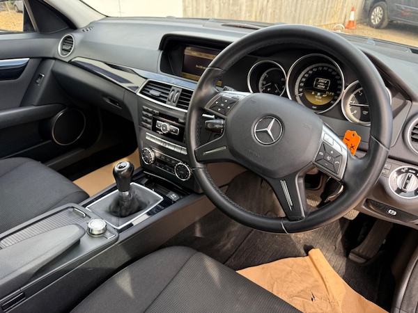 Used Mercedes-Benz C-Class 2011 for sale - 75678408: Photo 8