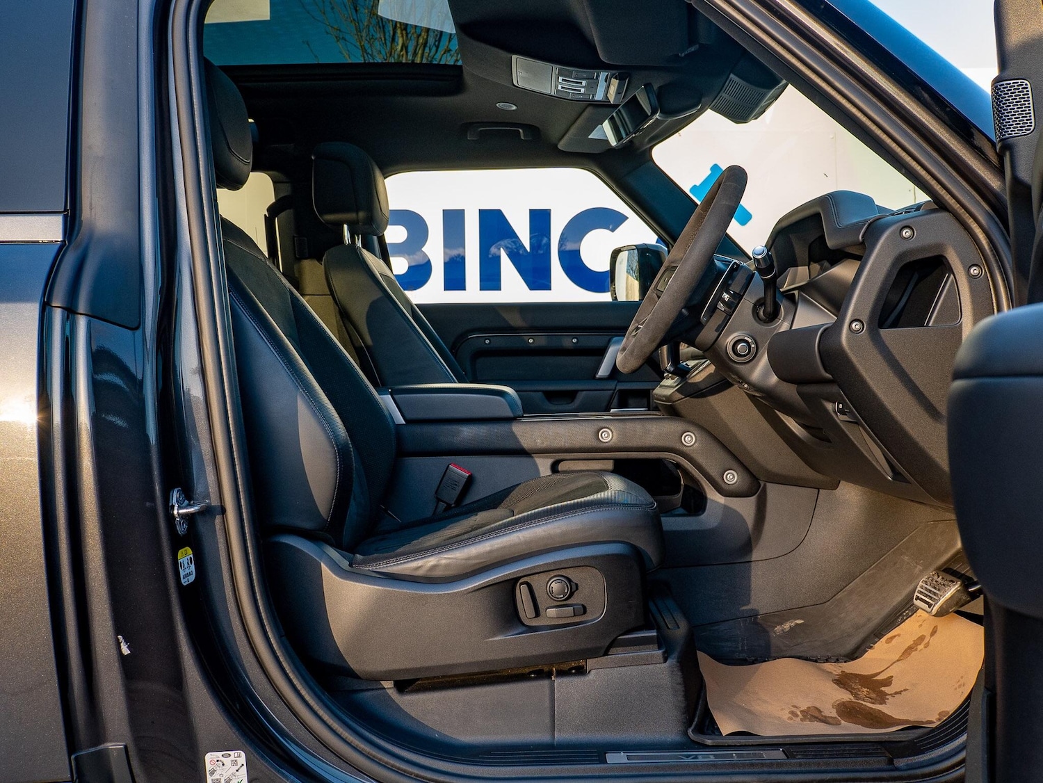 Used Land Rover Defender 90 2021 for sale - 76646230: Photo 29