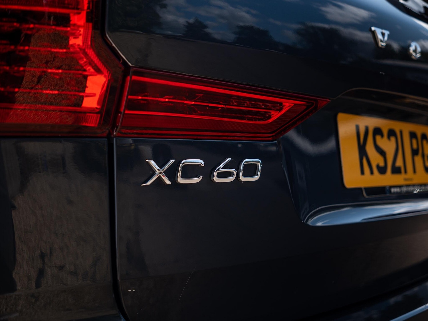 Used Volvo XC60 2021 for sale - 75769802: Photo 11