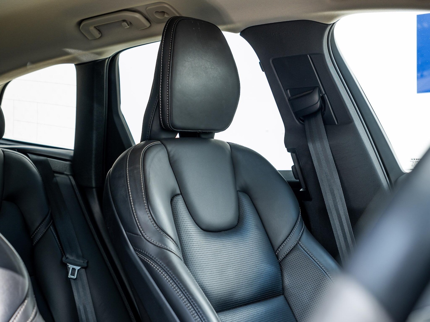 Used Volvo XC60 2021 for sale - 75769802: Photo 26