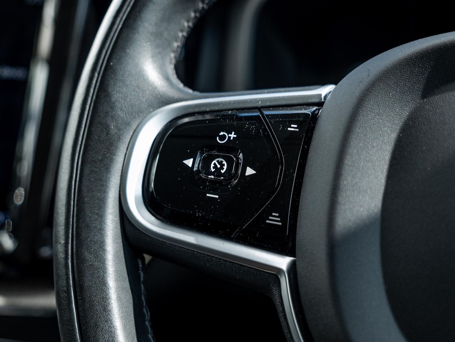 Used Volvo XC60 2021 for sale - 75769802: Photo 36