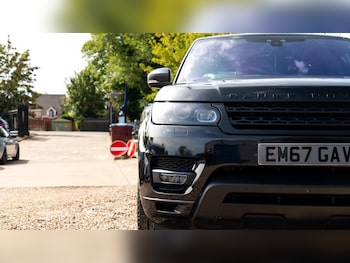 Used Land Rover Range Rover Sport 2017 for sale - 79471732: Photo