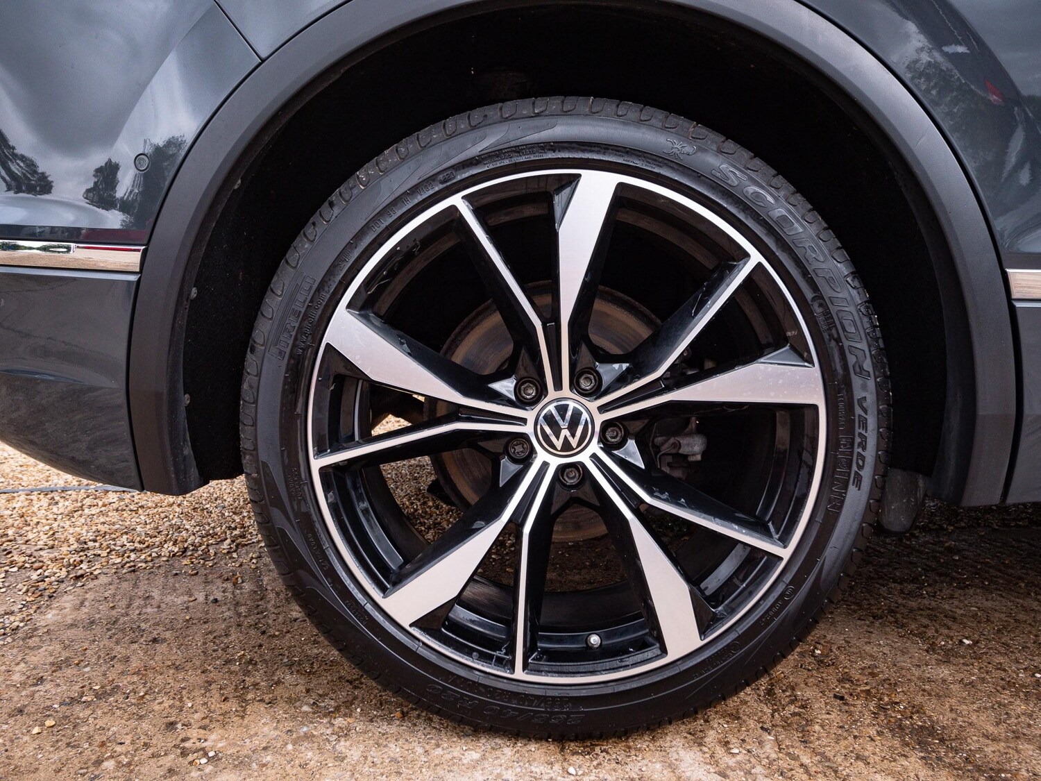 Used Volkswagen Tiguan 2021 for sale - 75614140: Photo 11