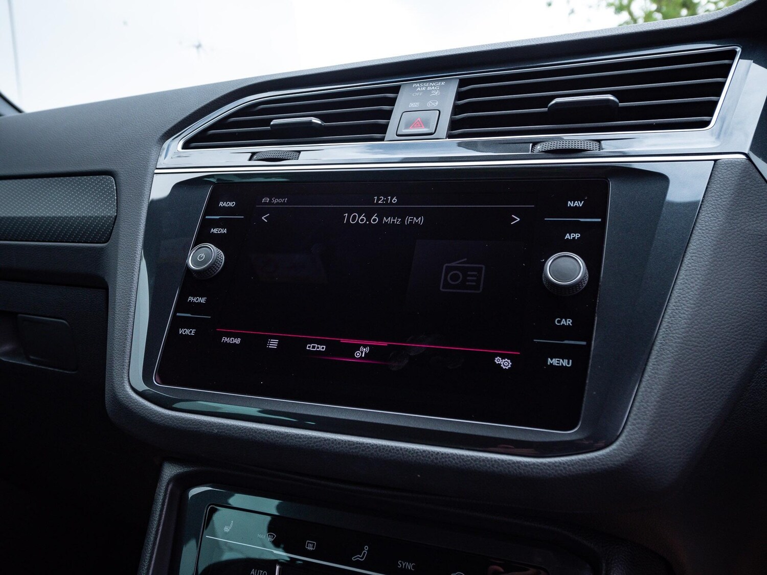 Used Volkswagen Tiguan 2021 for sale - 75614140: Photo 24