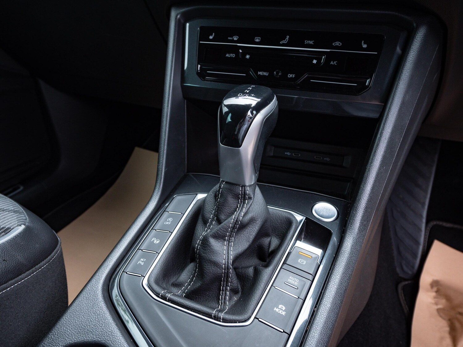 Used Volkswagen Tiguan 2021 for sale - 75614140: Photo 25