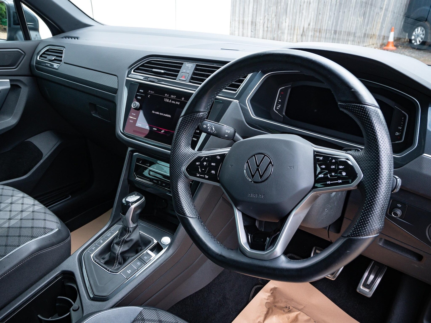 Used Volkswagen Tiguan 2021 for sale - 75614140: Photo 28
