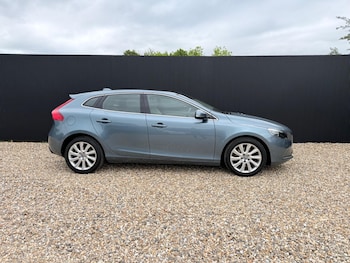 Used Volvo V40 2012 for sale - 78535201: Photo
