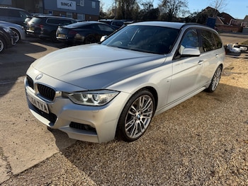 Used BMW 3 Series 2015 for sale - 77015512: Photo