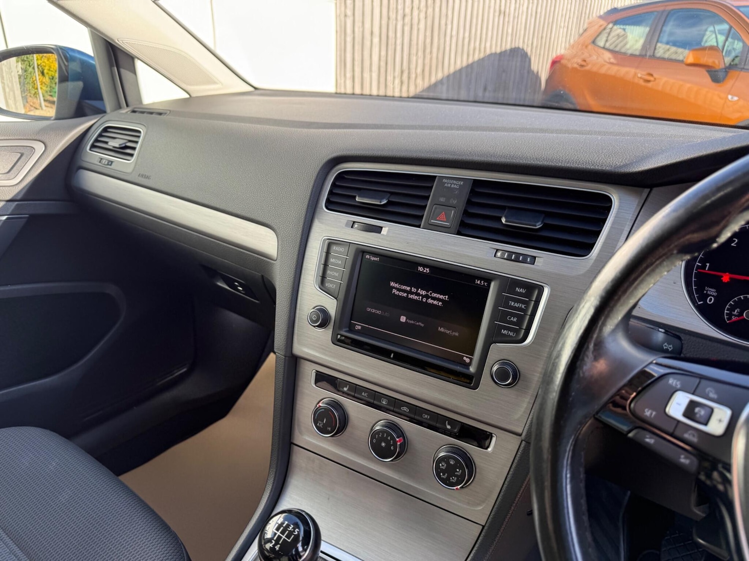 Used Volkswagen Golf 2016 for sale - 76424063: Photo 10