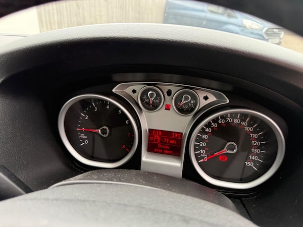 Used Ford Focus 2010 for sale - 75697393: Photo 20