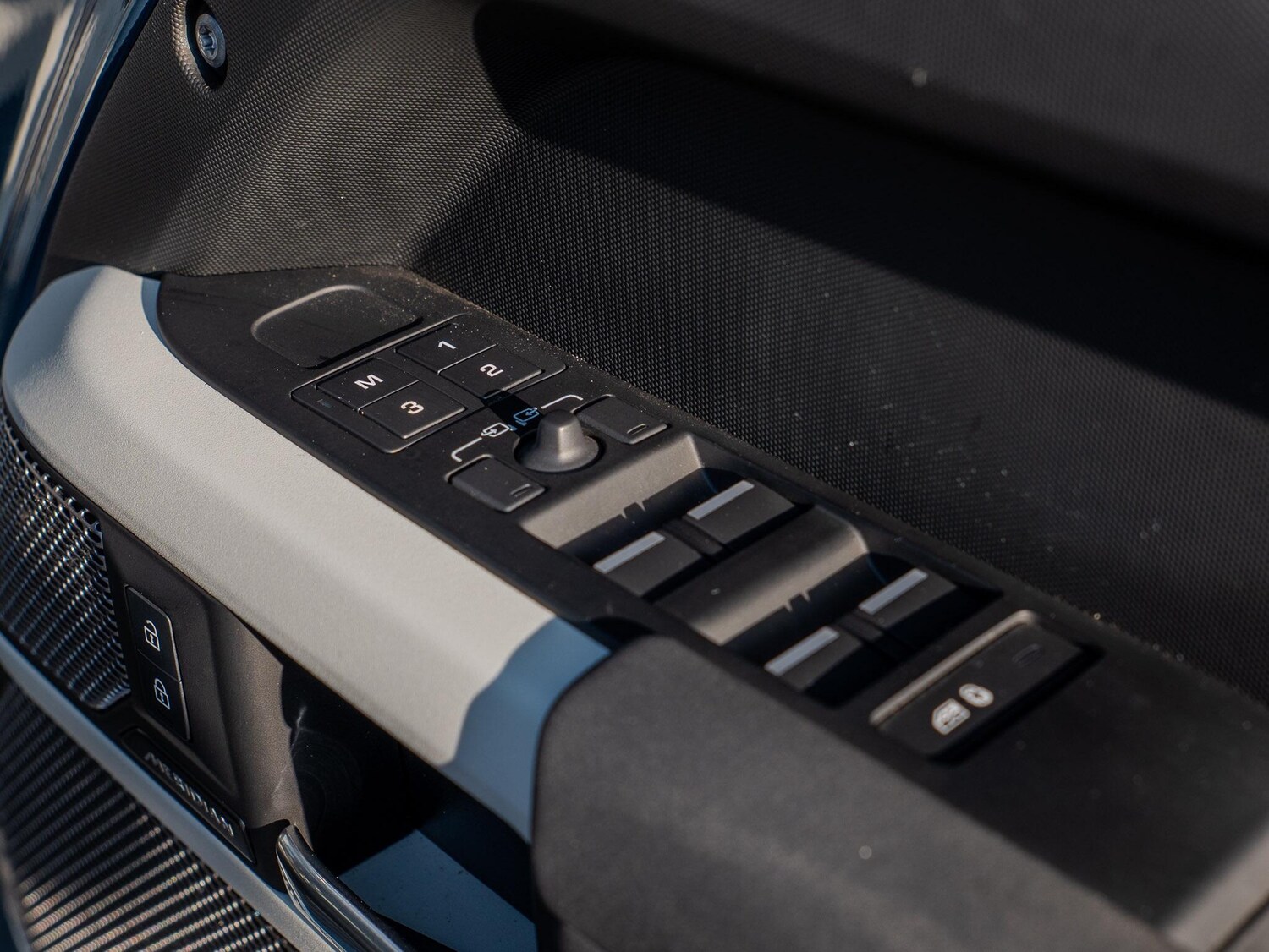 Used Land Rover Defender 110 for sale - 77769275: Photo 35