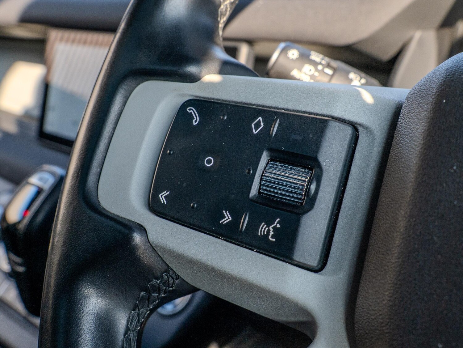 Used Land Rover Defender 110 for sale - 77769275: Photo 50