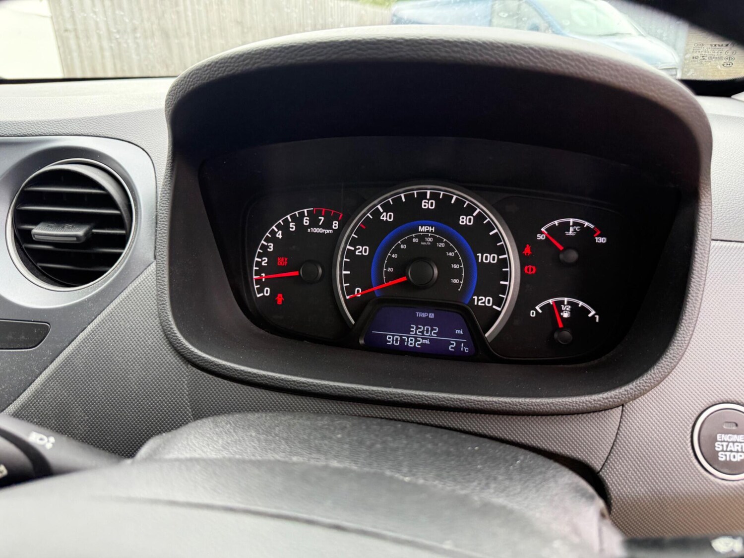 Used Hyundai i10 2018 for sale - 76620094: Photo 16