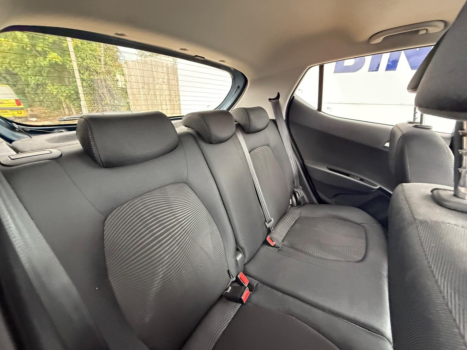 Used Hyundai i10 2018 for sale - 76620094: Photo 19