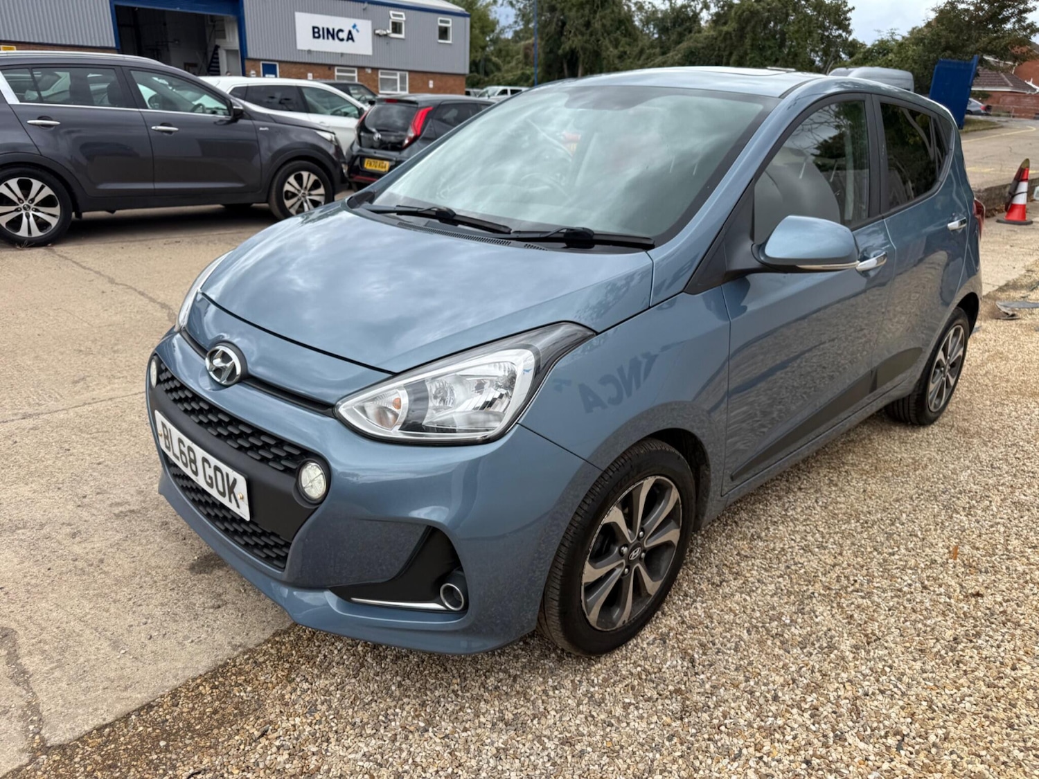 Used Hyundai i10 2018 for sale - 76620094: Photo 4