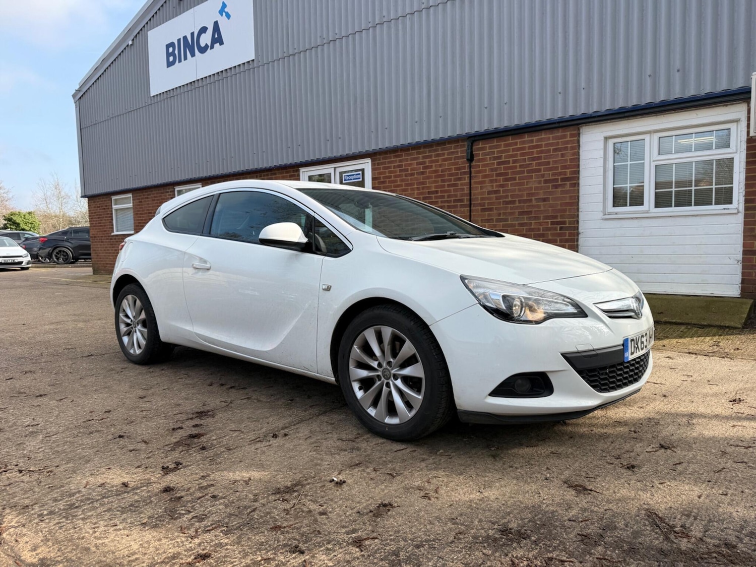 Used Vauxhall Astra GTC 2013 for sale - 77670692: Photo 2