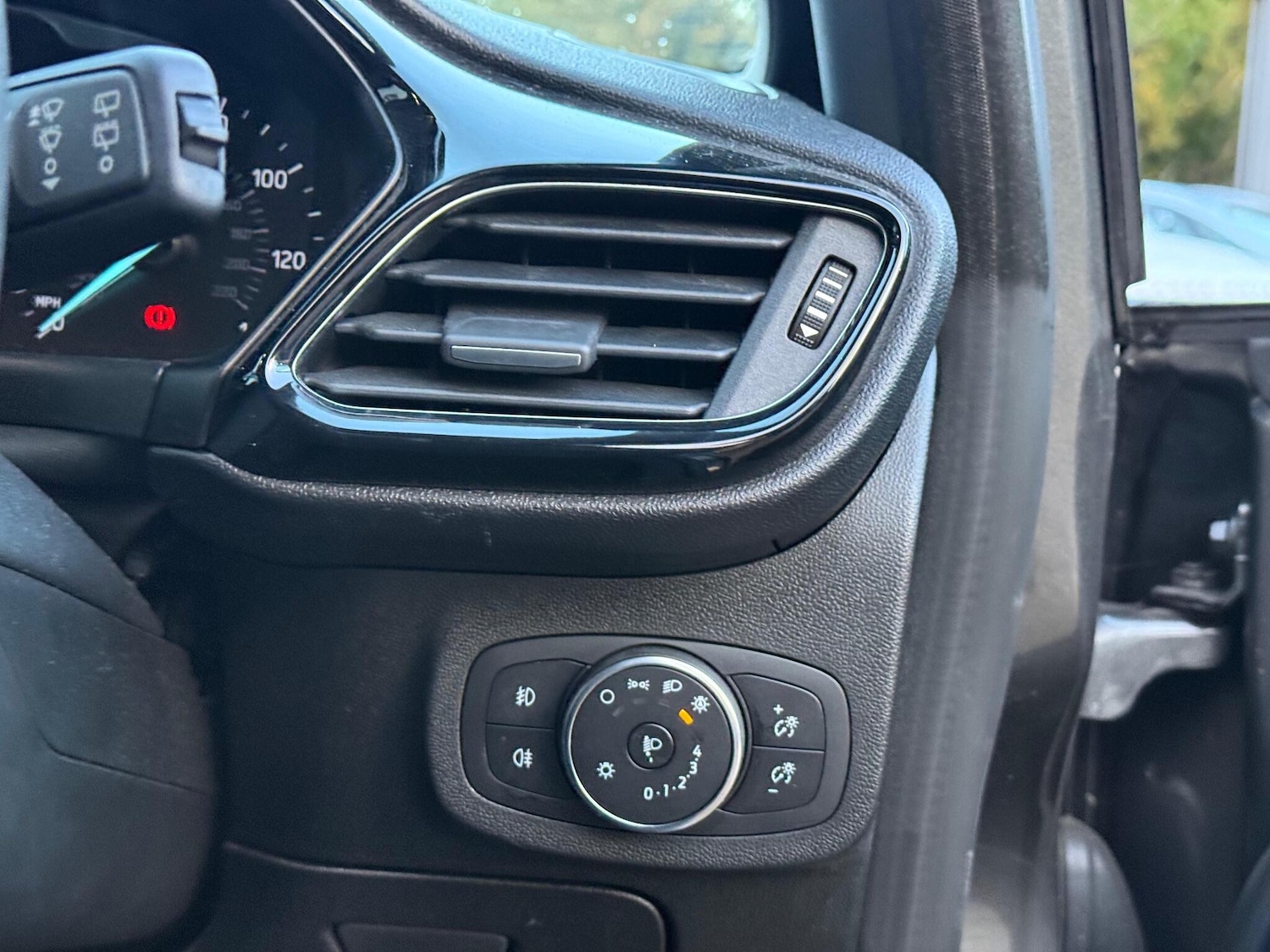 Used Ford Fiesta 2018 for sale - 76327197: Photo 19