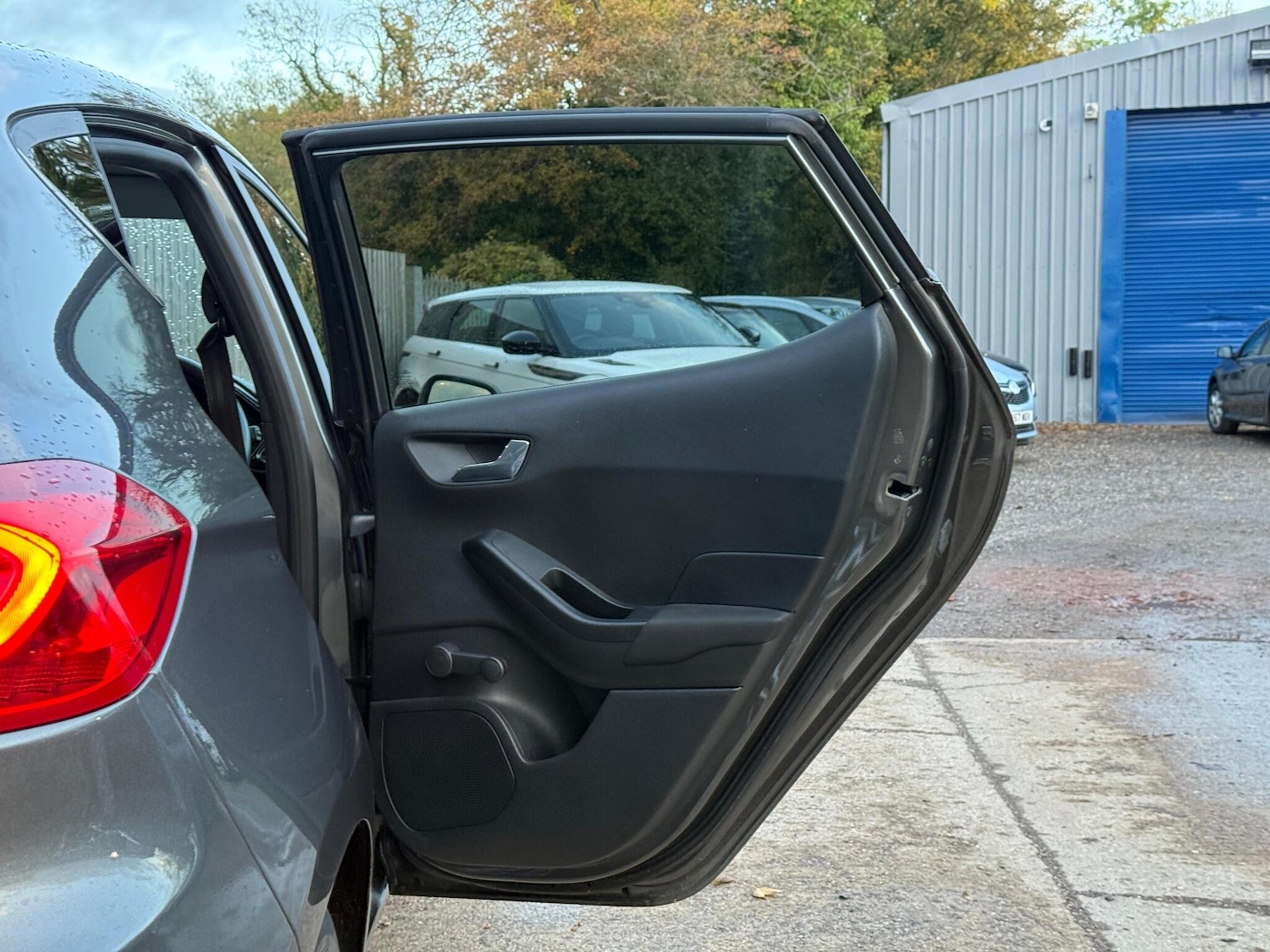 Used Ford Fiesta 2018 for sale - 76327197: Photo 21
