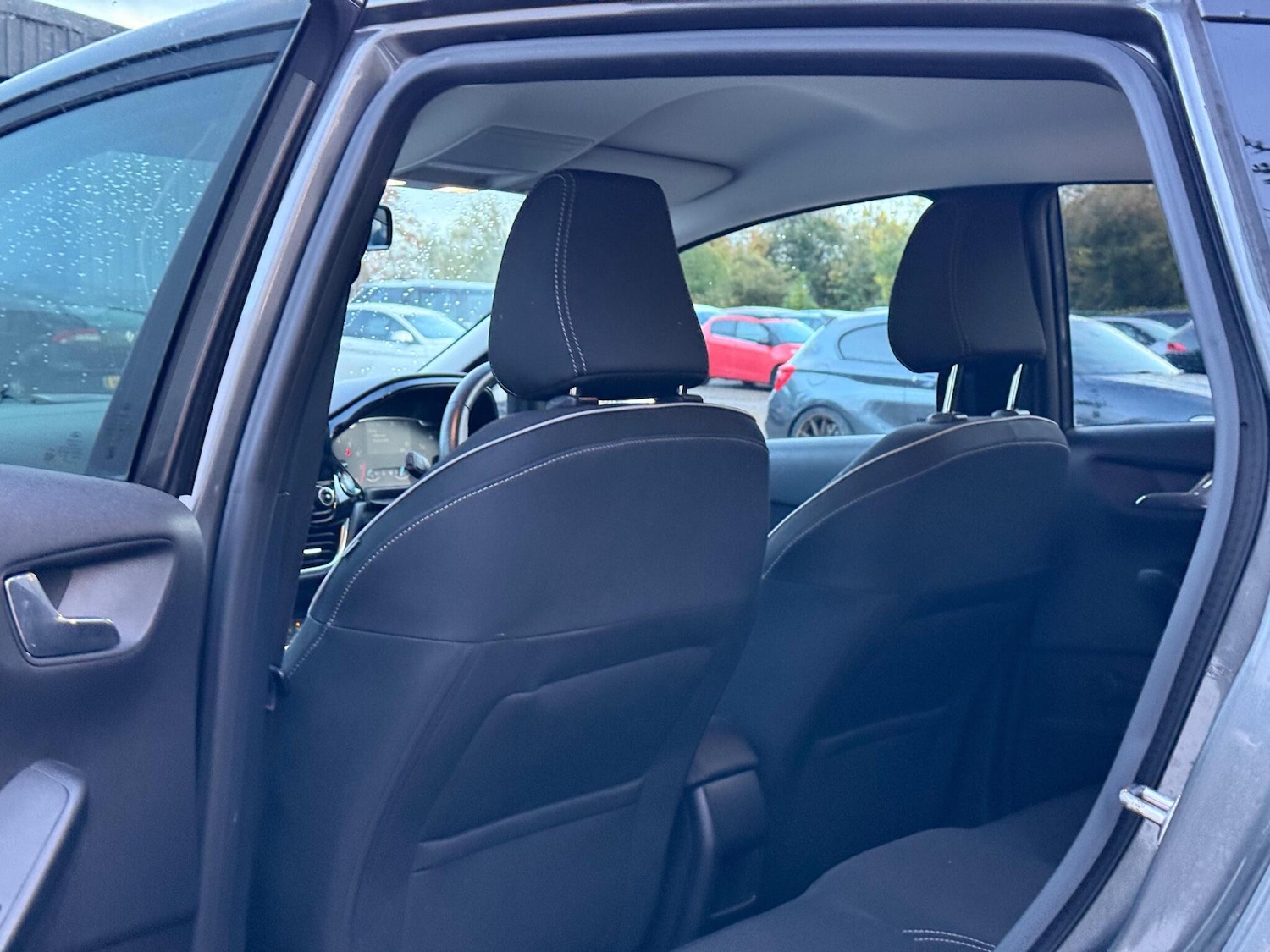 Used Ford Fiesta 2018 for sale - 76327197: Photo 30