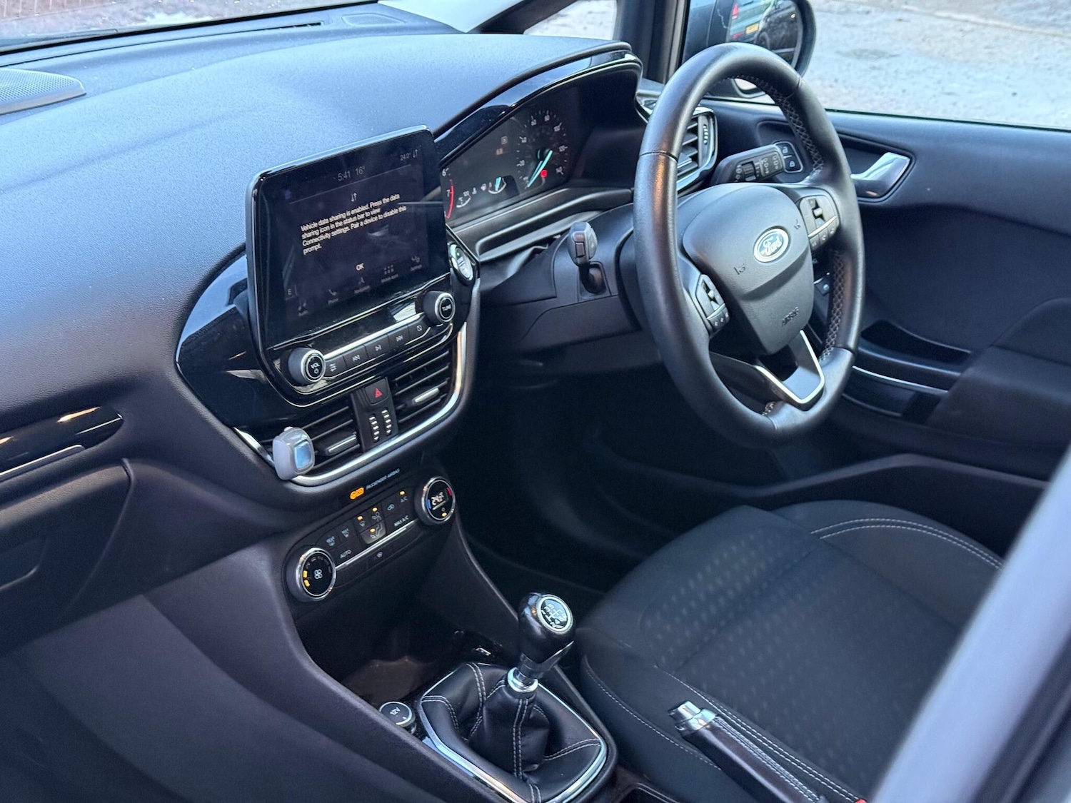 Used Ford Fiesta 2018 for sale - 76327197: Photo 36