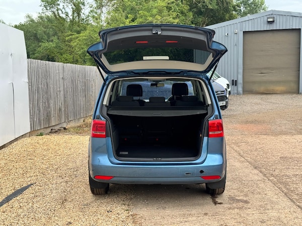 Used Volkswagen Touran 2014 for sale - 74945413: Photo 17