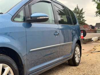 Used Volkswagen Touran 2014 for sale - 74945413: Photo