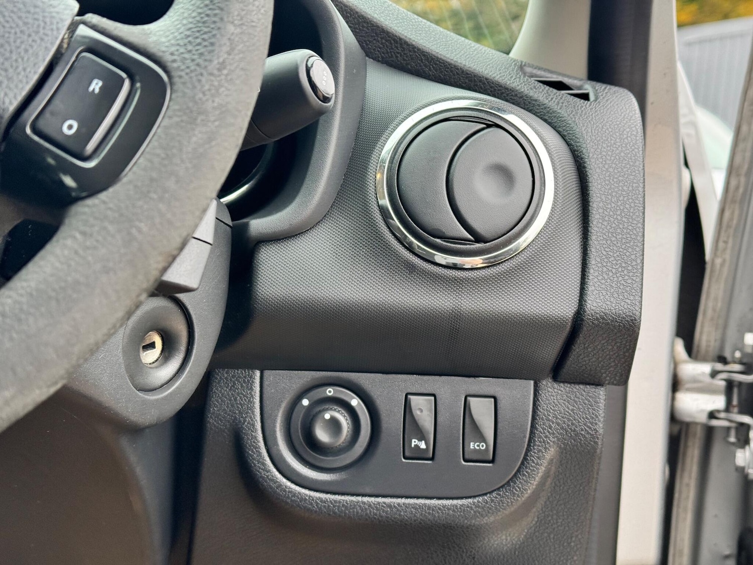 Used Dacia Sandero Stepway 2016 for sale - 76260594: Photo 16