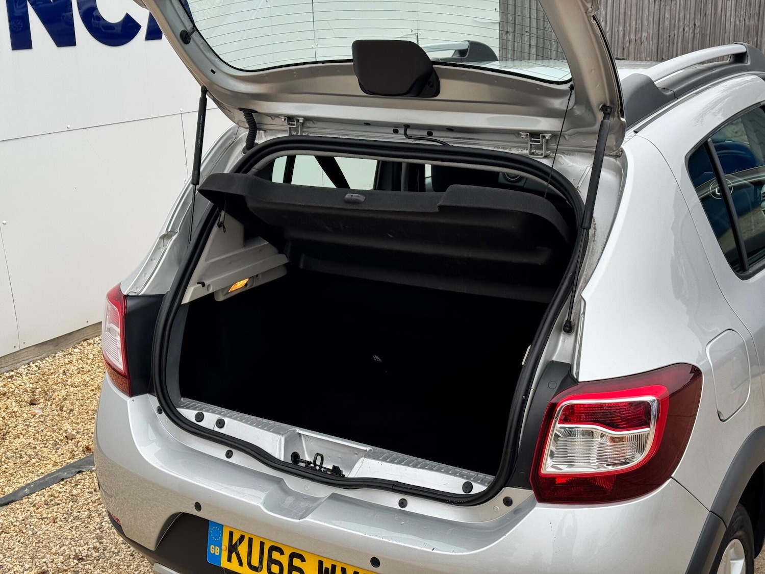 Used Dacia Sandero Stepway 2016 for sale - 76260594: Photo 33