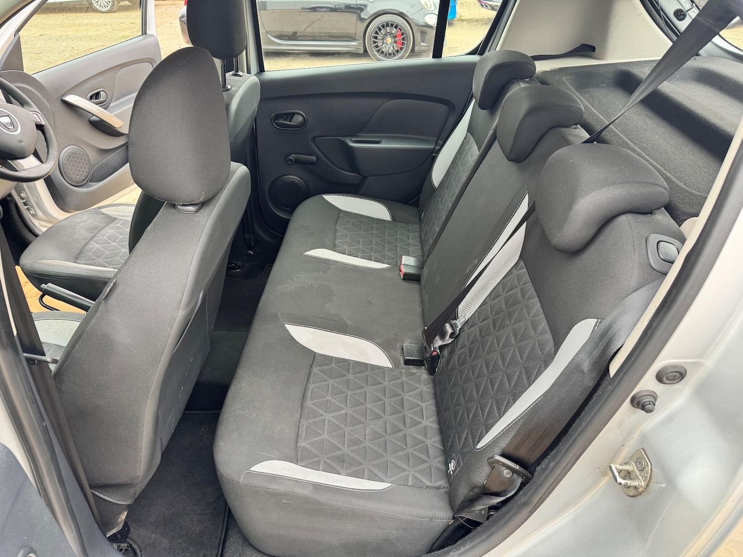 Used Dacia Sandero Stepway 2016 for sale - 76260594: Photo 39