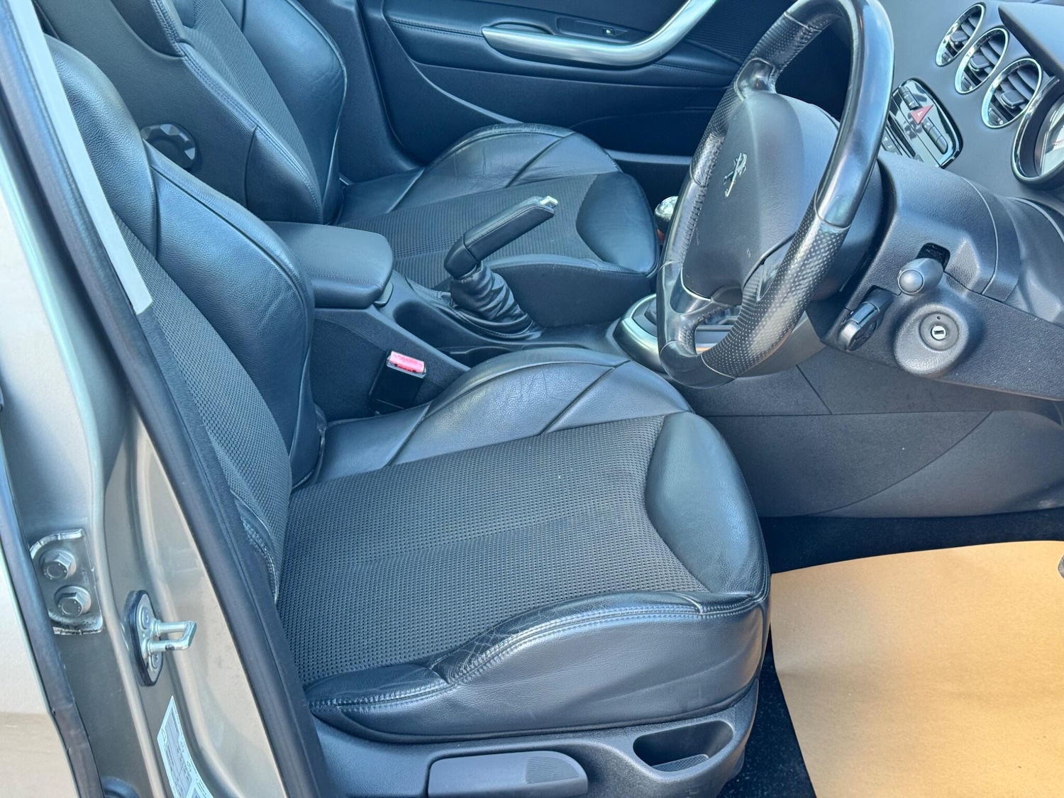 Used Peugeot 308 2013 for sale - 76988855: Photo 20