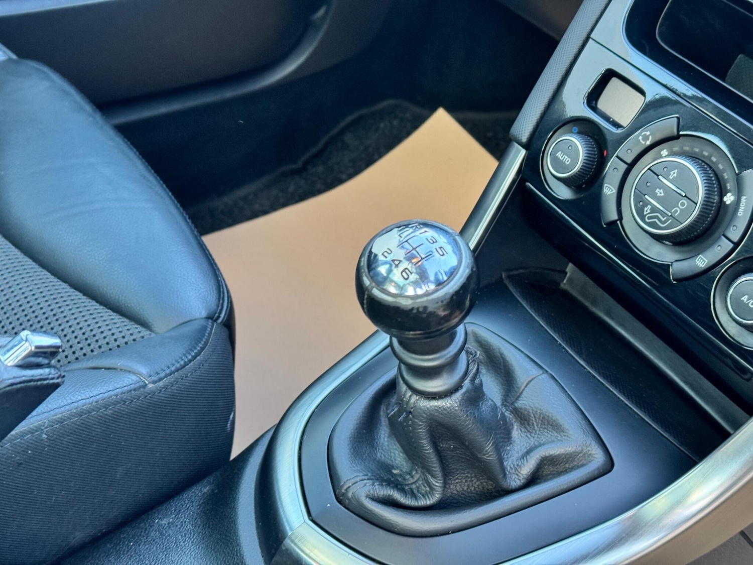 Used Peugeot 308 2013 for sale - 76988855: Photo 22