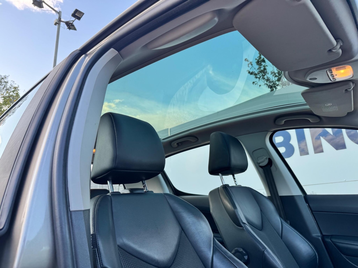 Used Peugeot 308 2013 for sale - 76988855: Photo 25