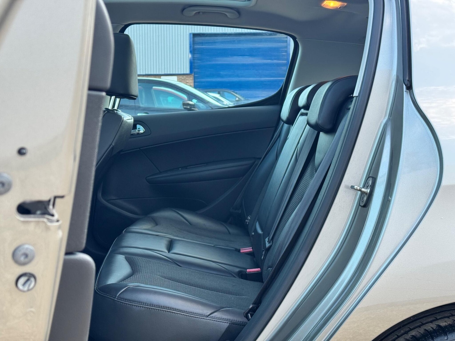 Used Peugeot 308 2013 for sale - 76988855: Photo 34