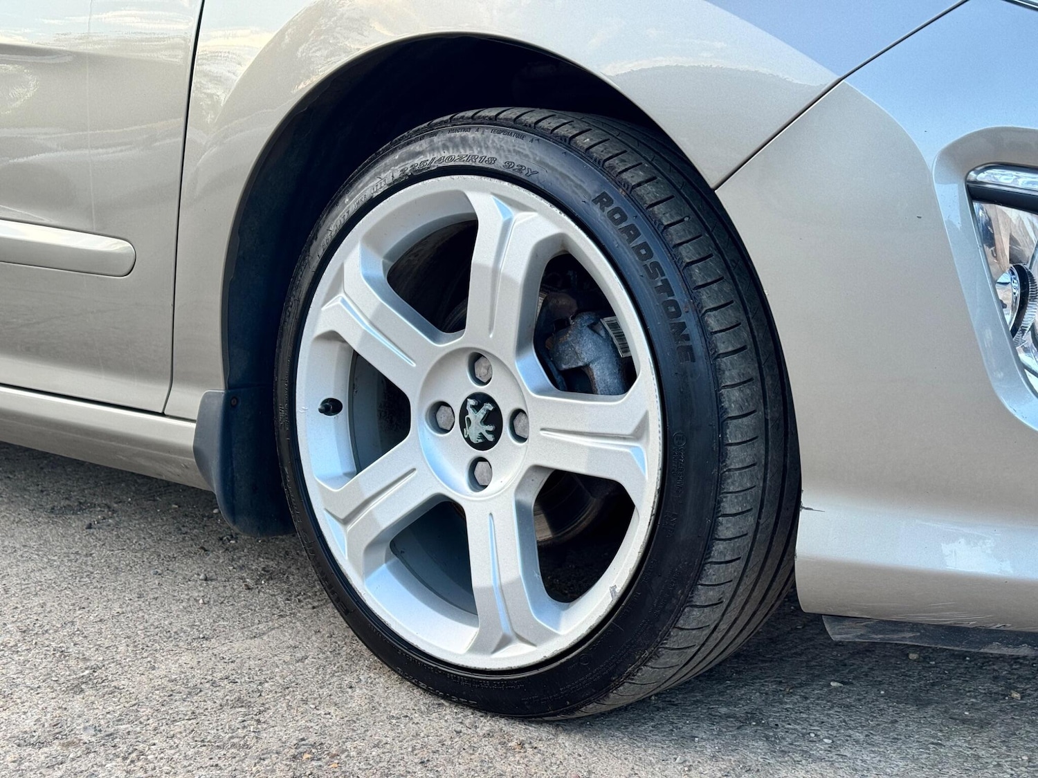 Used Peugeot 308 2013 for sale - 76988855: Photo 4